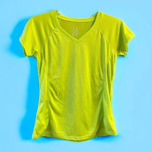 3/$15 Blue Star Neon Yellow V-Neck Casual T-Shirt